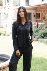 Long-Sleeved Women's Pajama Set in Midnight Leopard