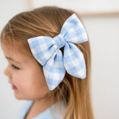 Medium Alligator Clip Bow in Gingham Breeze