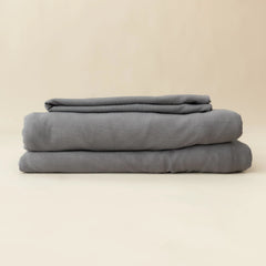 Fitted Sheet with Pillowcases in Charcoal