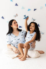 Women's Relaxed Fit V-Neck in Take Off