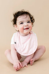 Cushy Bib in Sakura