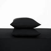 Fitted Sheet with Pillowcases in Midnight