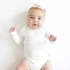 Tiny Nylon Bow in Blush