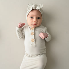 Knotted Gown with Bow Set in Oat