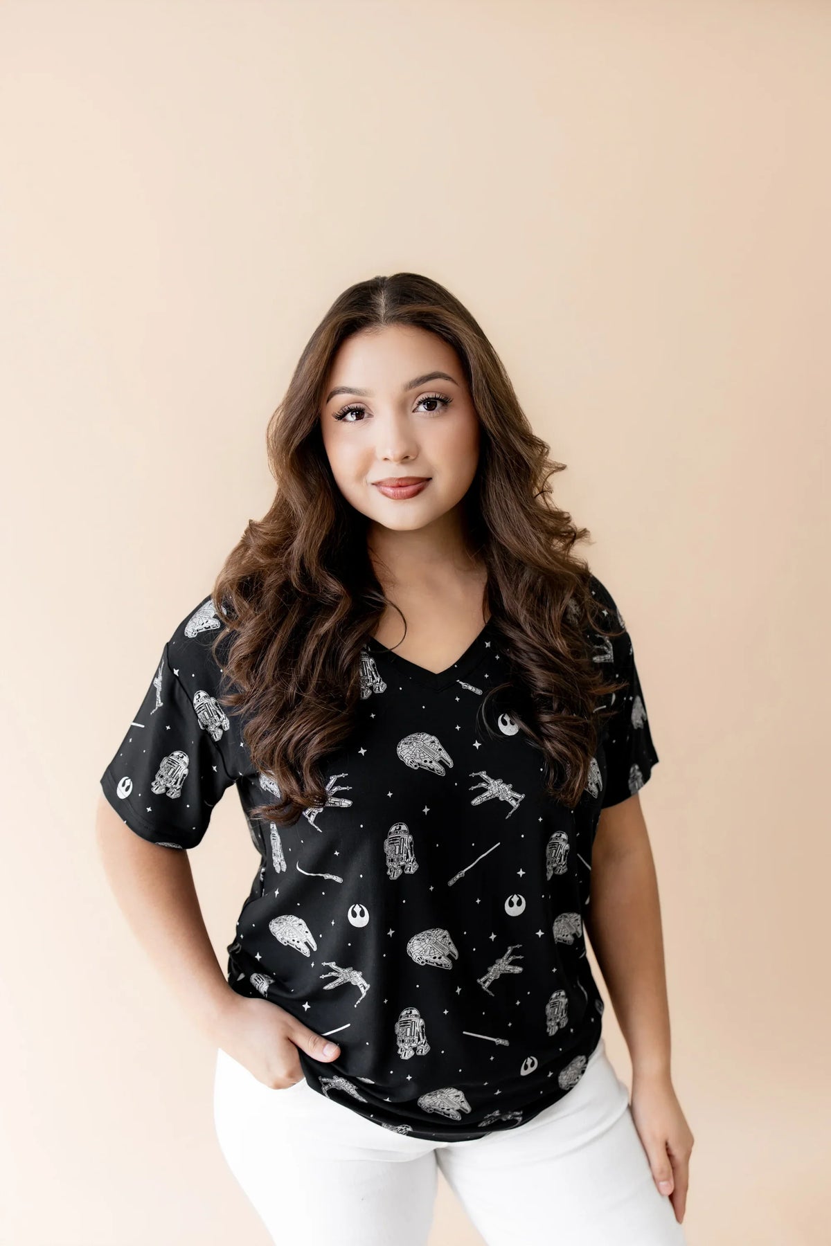 Women's Relaxed Fit V-Neck in STAR WARS™
