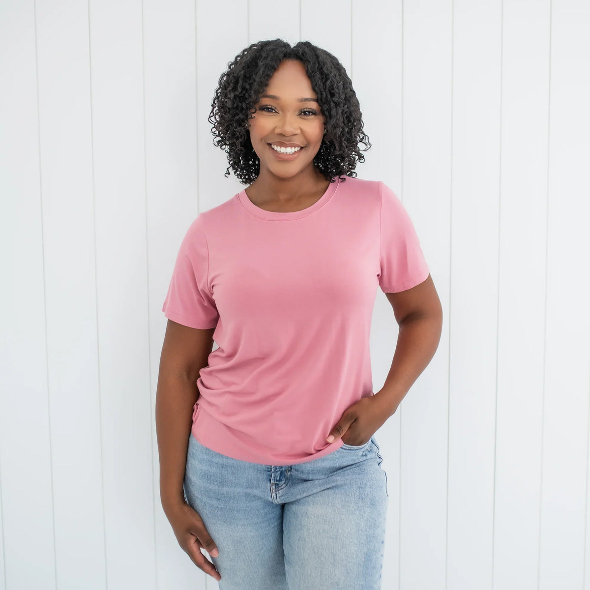 Women's Crew Neck Tee in Apple Blossom