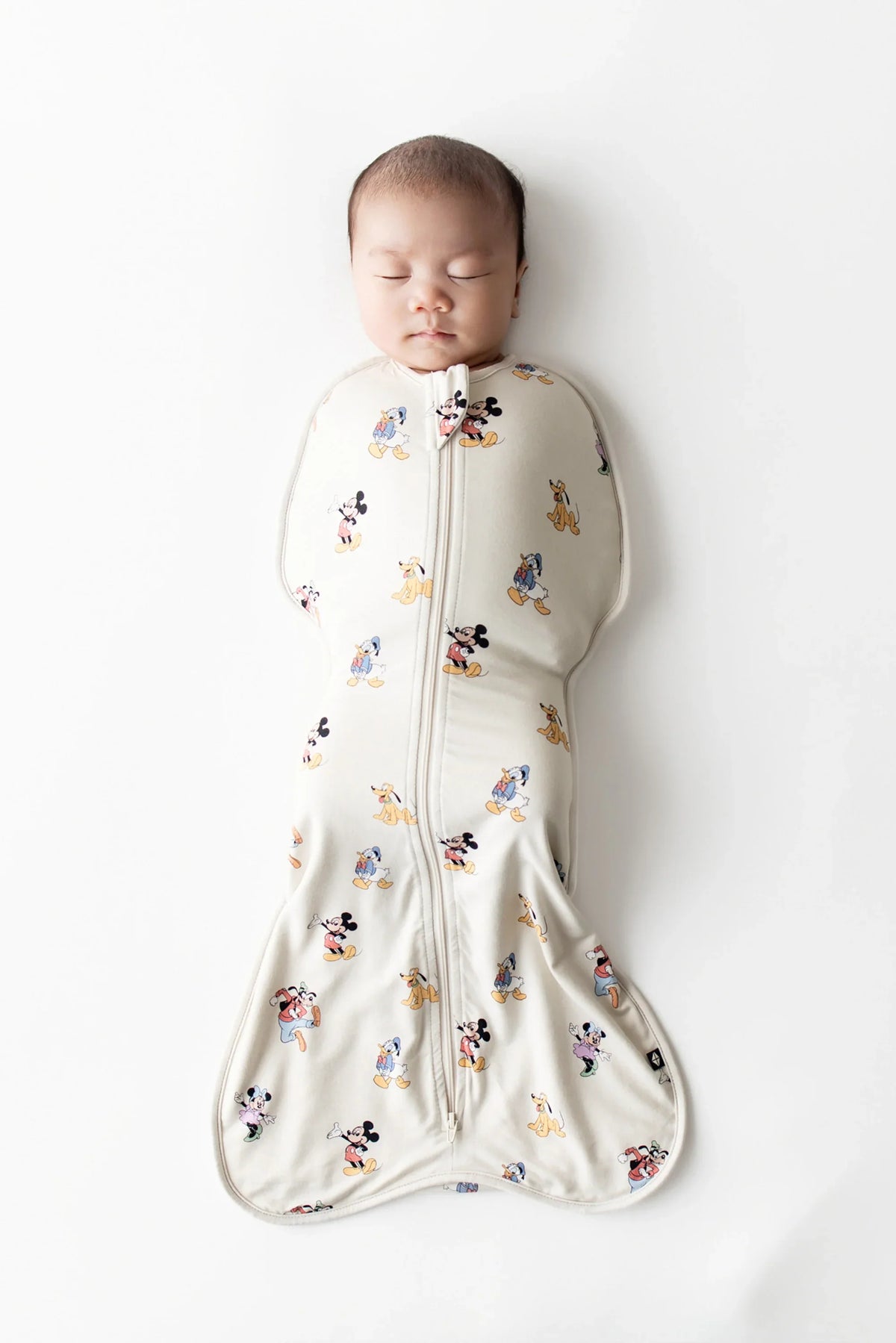 Swaddle Bag in Mickey Mouse and Friends 0.5