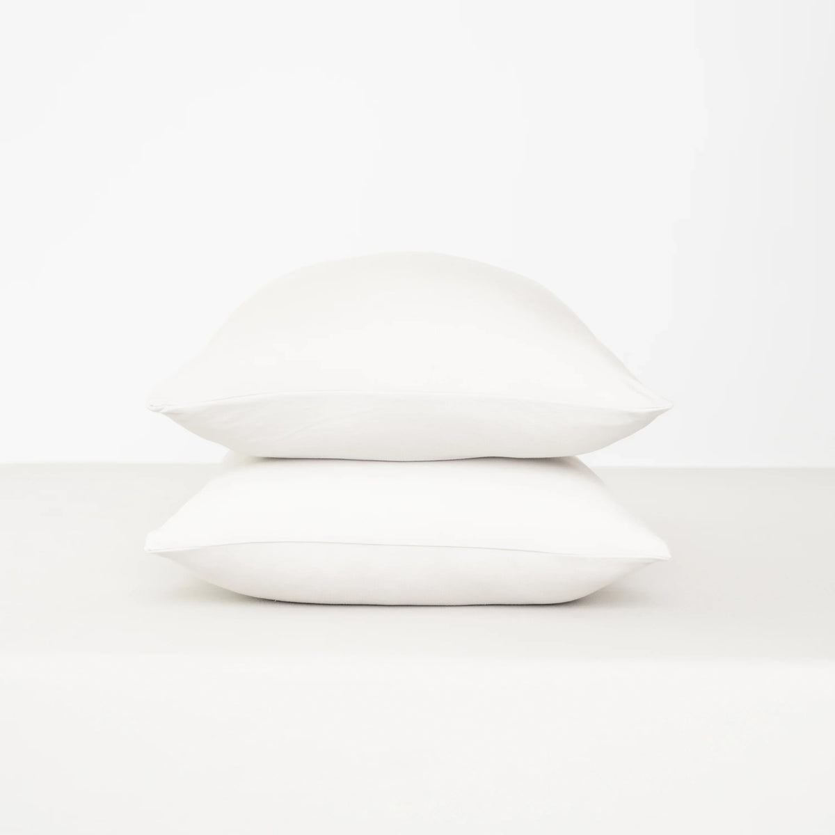 Fitted Sheet with Pillowcases in Cloud