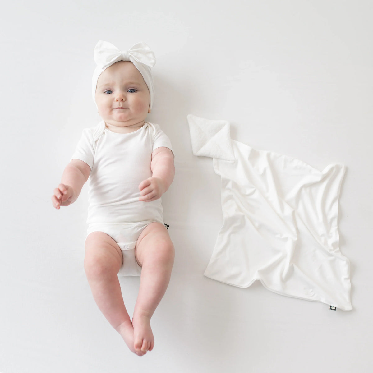 Kite Lovey in Cloud